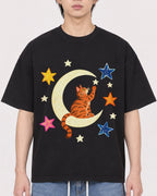 Mockup Boxy Heavyweight Tee Black male close-up 11