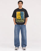 Mockup Boxy Heavyweight Tee Black male full-body 10