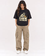 Mockup Boxy Heavyweight Tee Black female full-body 02