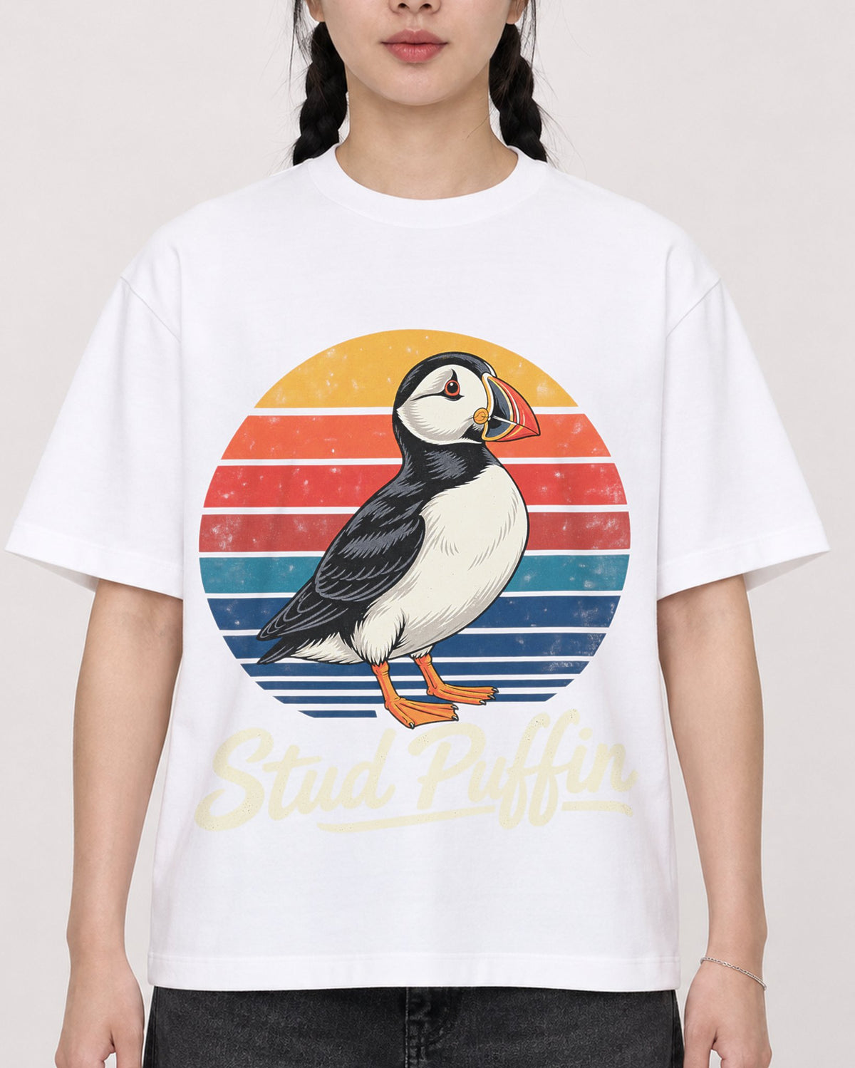 Mockup Boxy Heavyweight Tee White female close-up 43