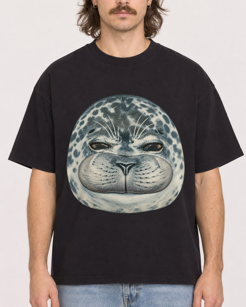 Mockup Boxy Heavyweight Tee Black male close-up 49