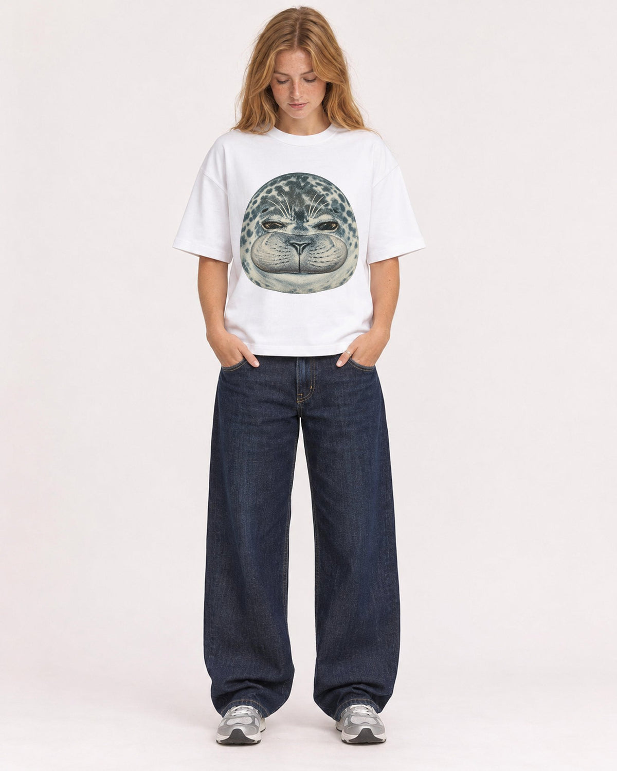 Mockup Boxy Heavyweight Tee White female full-body 49