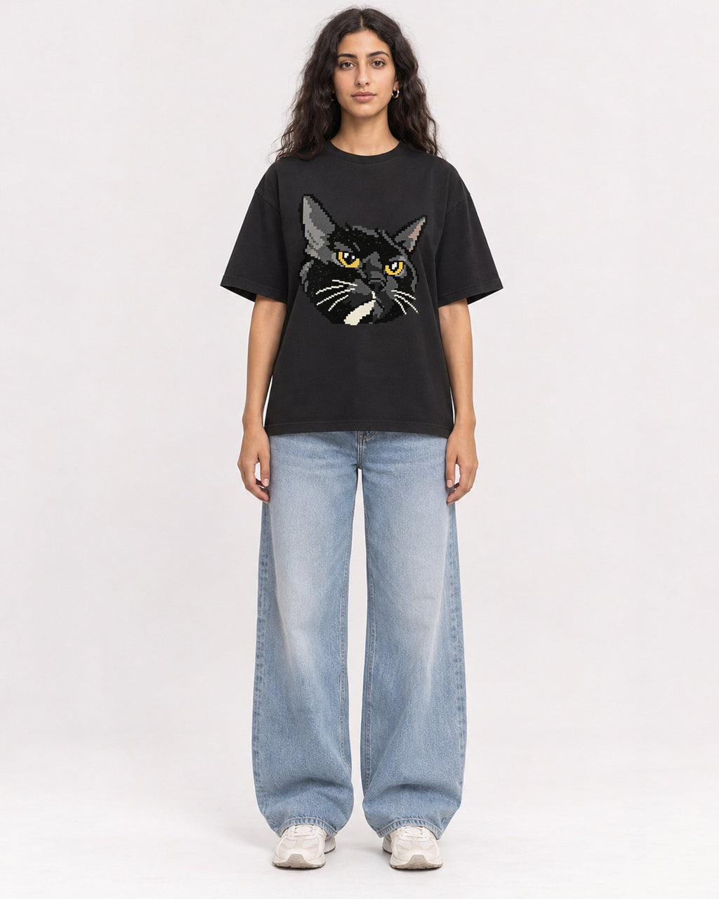 Mockup Boxy Heavyweight Tee Black female full-body 07