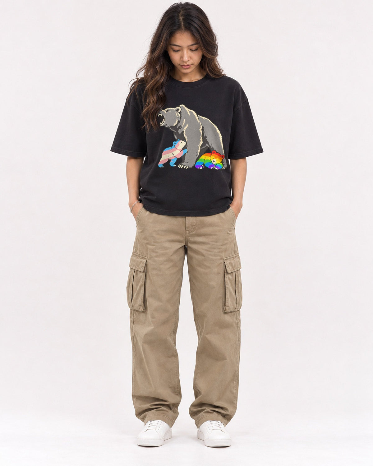 Mockup Boxy Heavyweight Tee Black female full-body 02