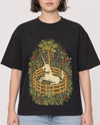 Mockup Boxy Heavyweight Tee Black female close-up 39
