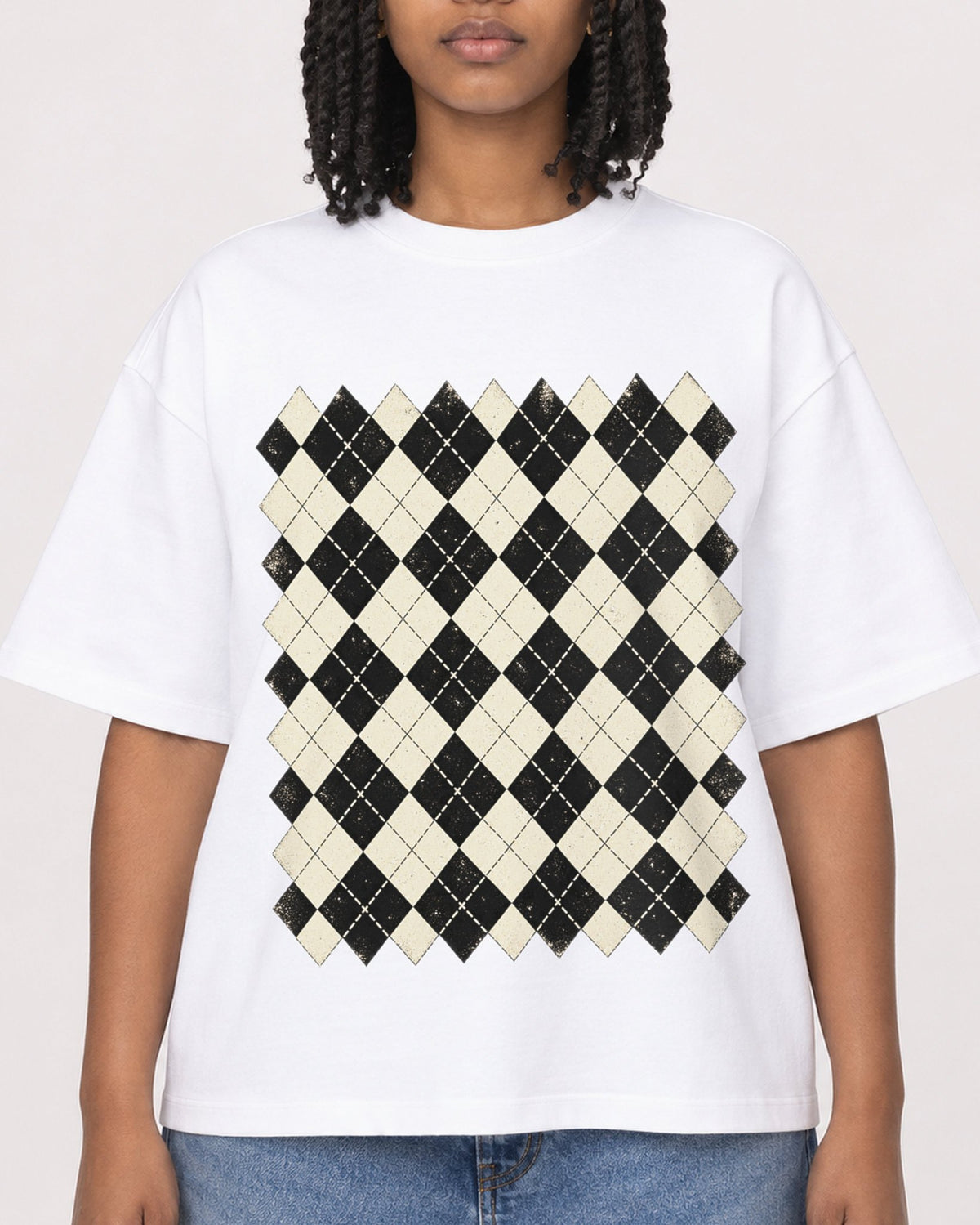 Mockup Boxy Heavyweight Tee White female close-up 15