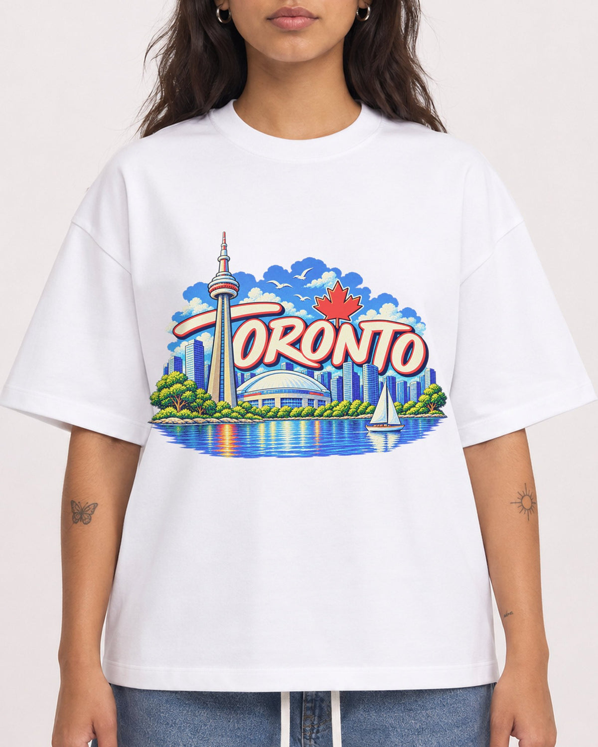 Mockup Boxy Heavyweight Tee White female close-up 06