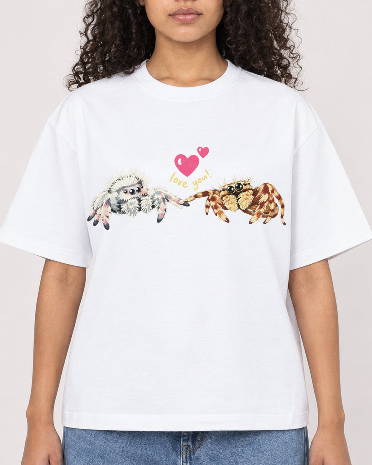 Mockup Boxy Heavyweight Tee White female close-up 10