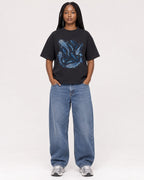 Mockup Boxy Heavyweight Tee Black female full-body 04