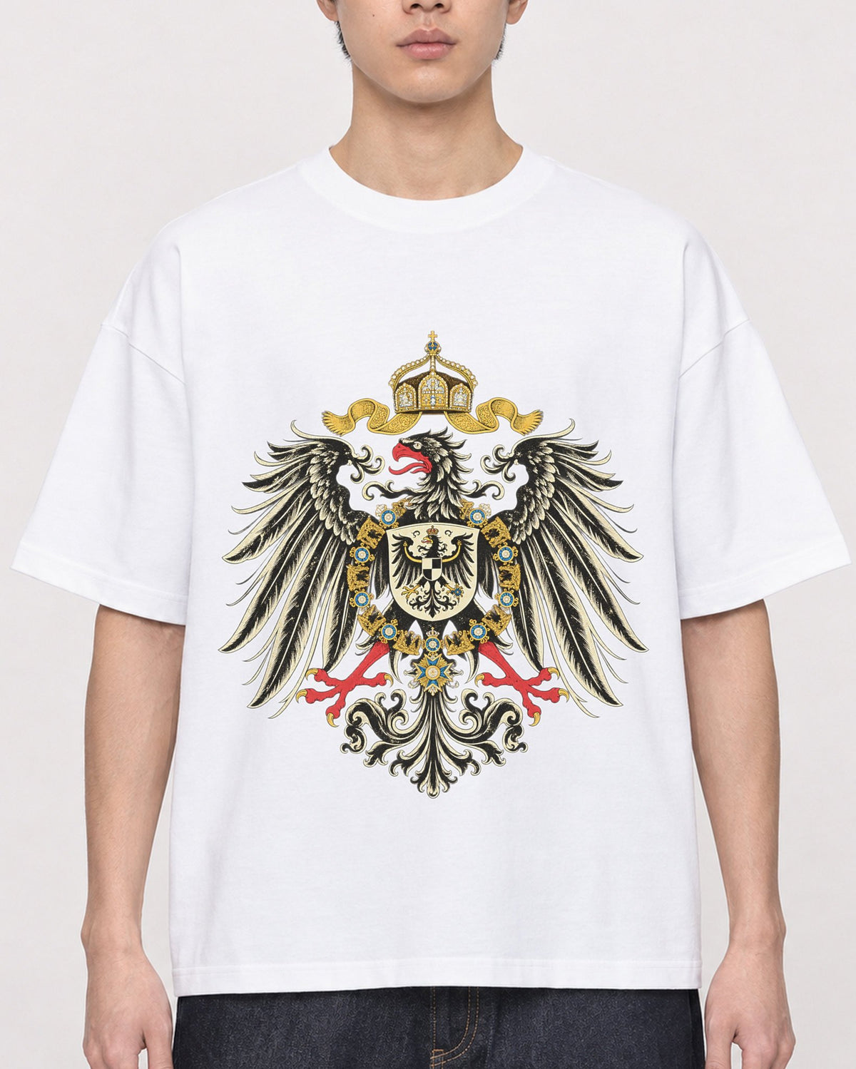 Mockup Boxy Heavyweight Tee White male close-up 01