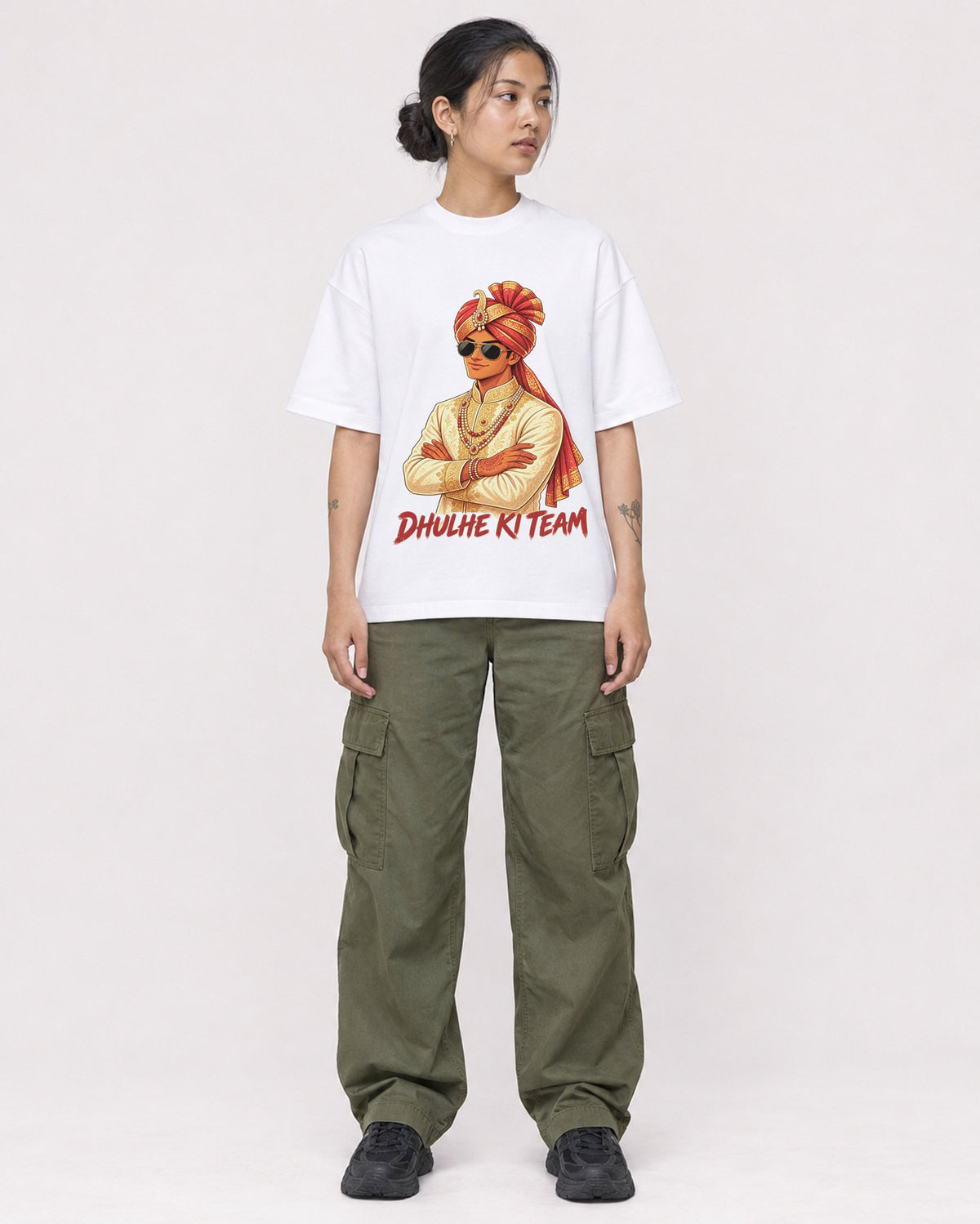 Mockup Boxy Heavyweight Tee White female full-body 12