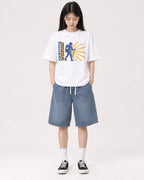 Mockup Boxy Heavyweight Tee White female full-body 01