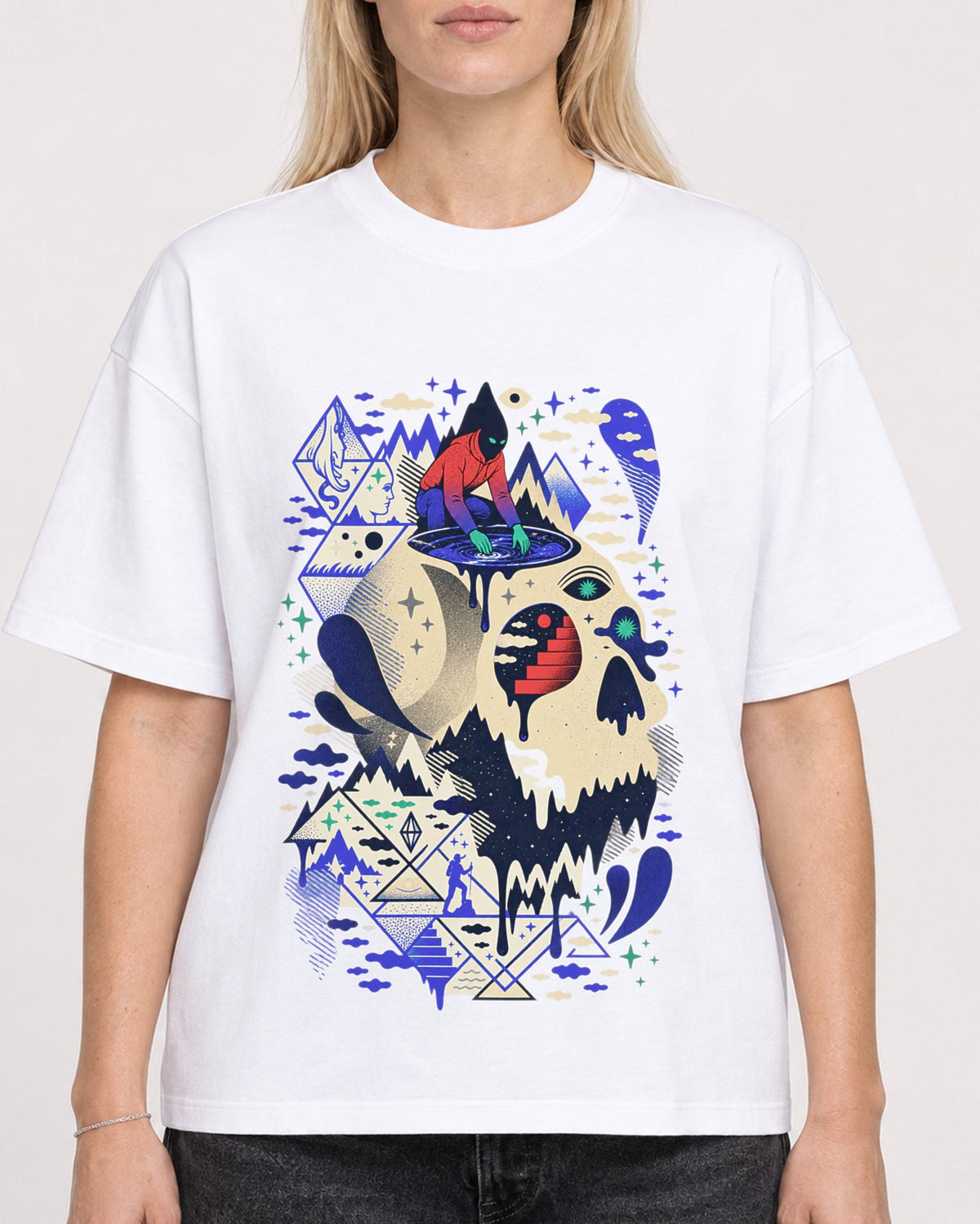 Mockup Boxy Heavyweight Tee White female close-up 08