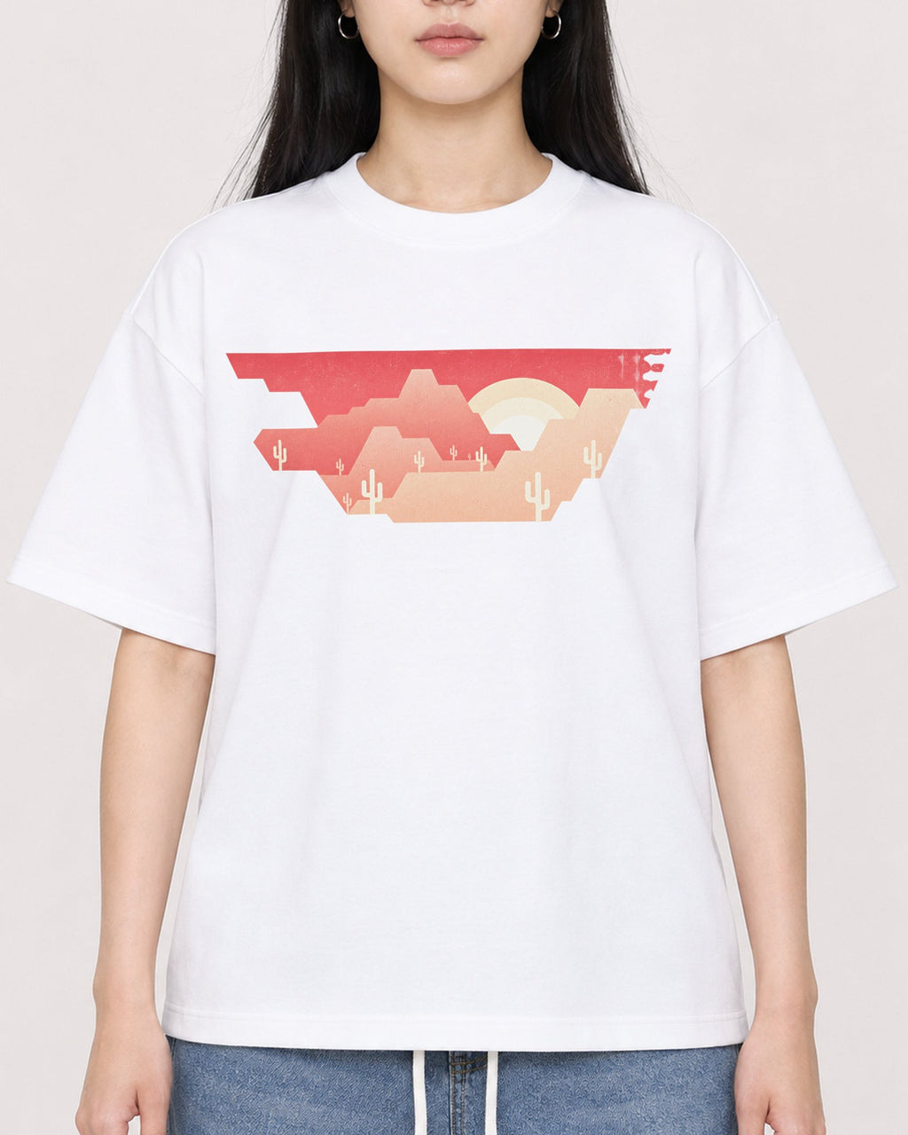 Mockup Boxy Heavyweight Tee White female close-up 01