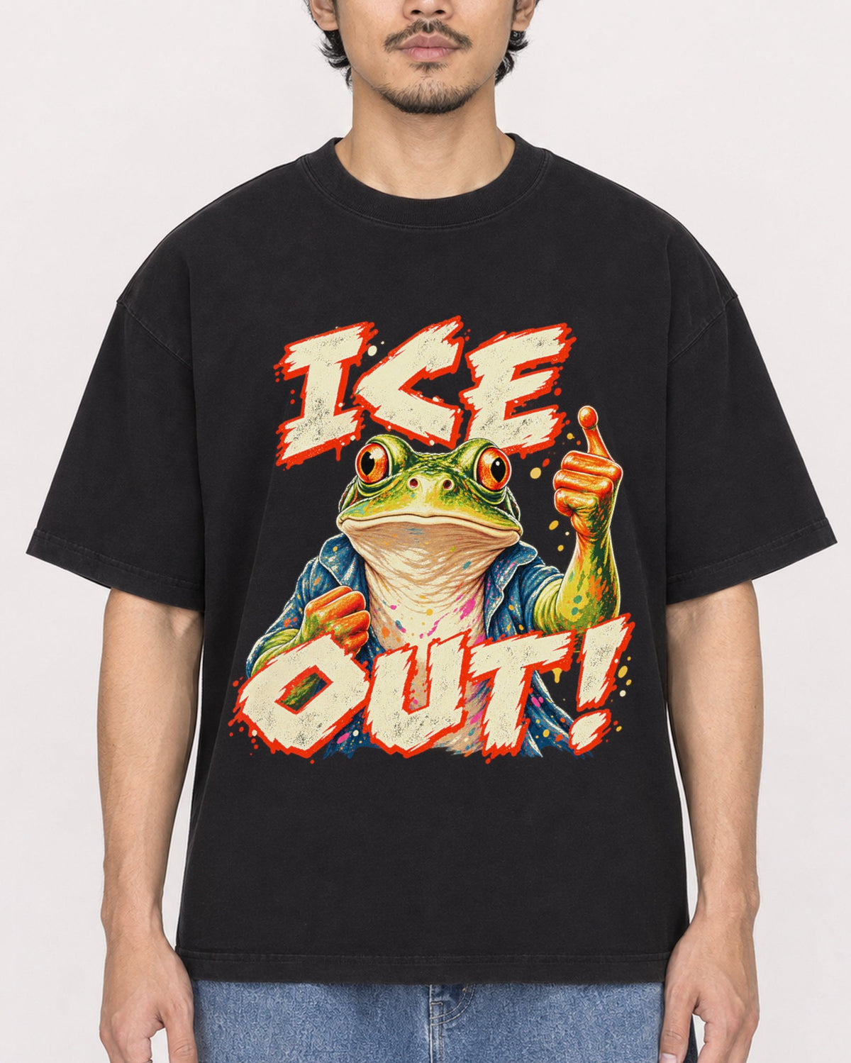 Mockup Boxy Heavyweight Tee Black male close-up 02