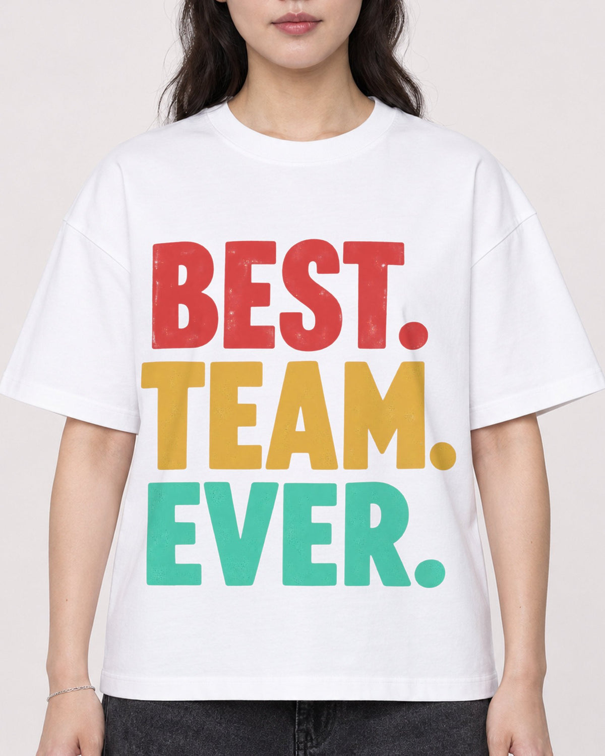 Mockup Boxy Heavyweight Tee White female close-up 03