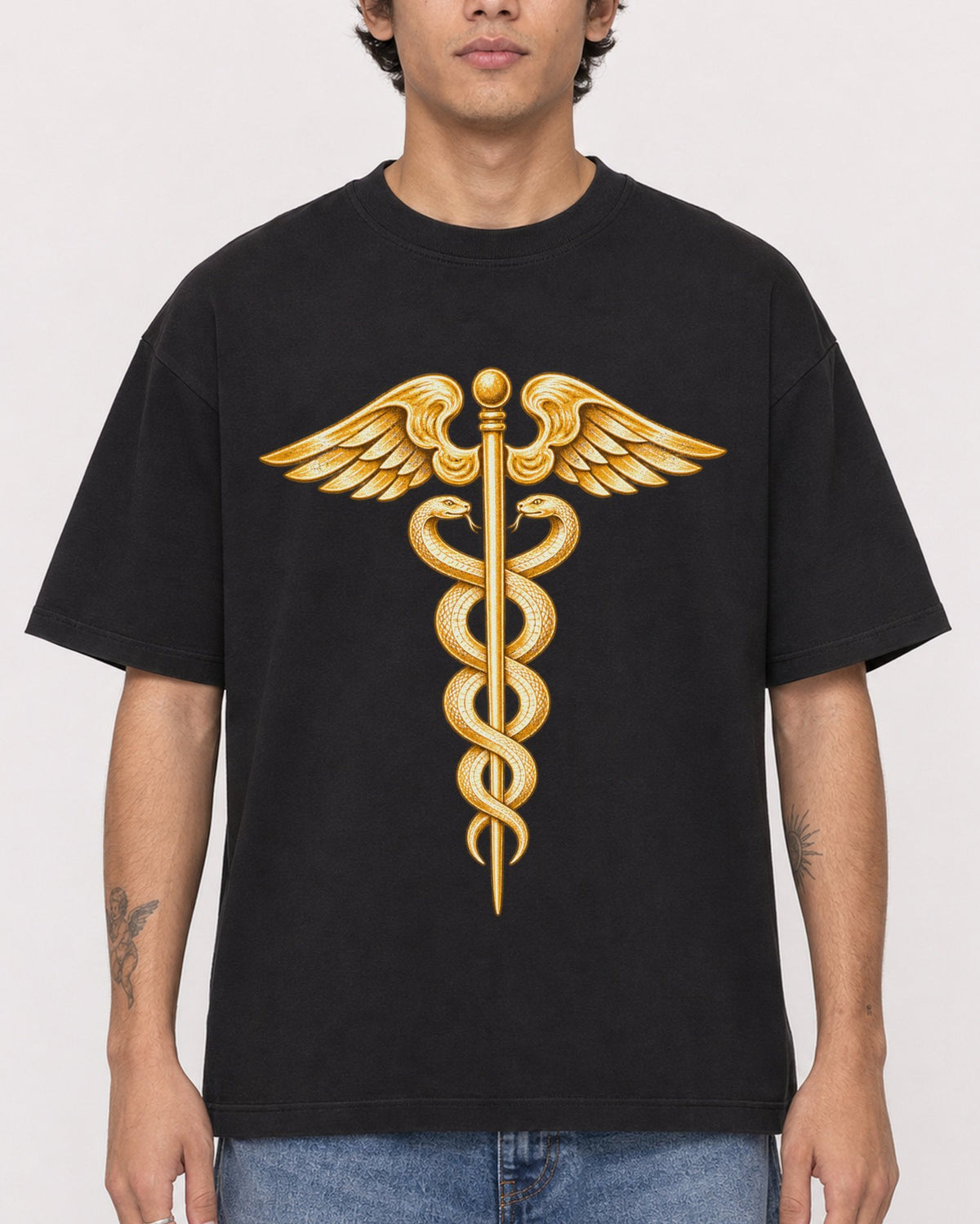 Mockup Boxy Heavyweight Tee Black male close-up 06