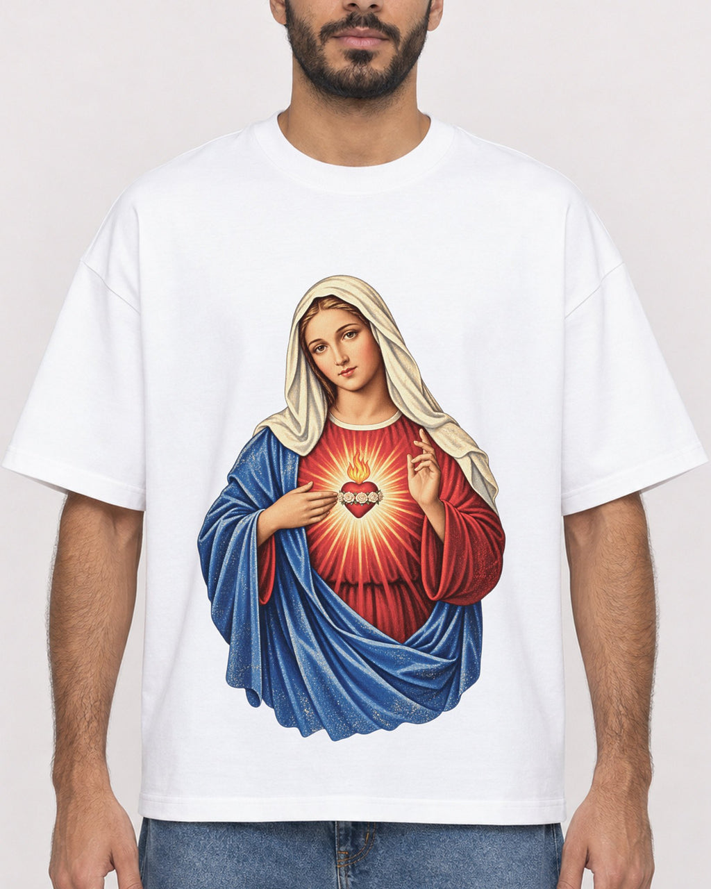 Mockup Boxy Heavyweight Tee White male close-up 07