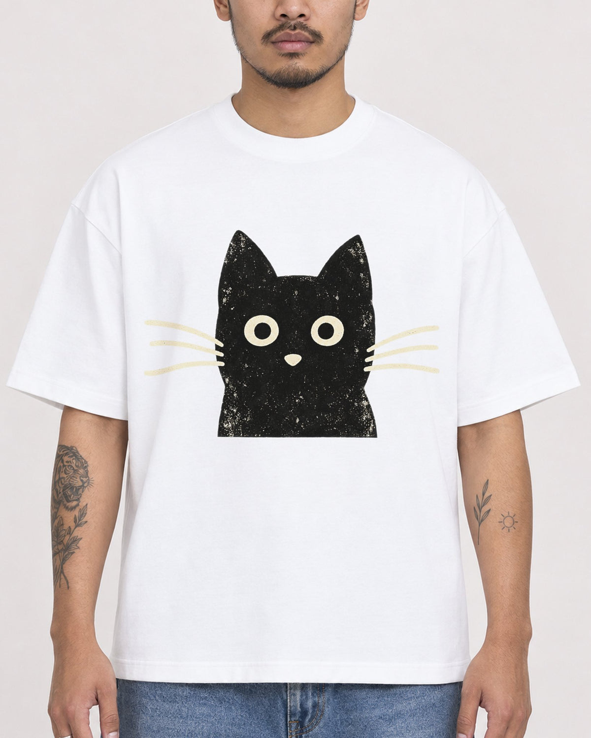 Mockup Boxy Heavyweight Tee White male close-up 12