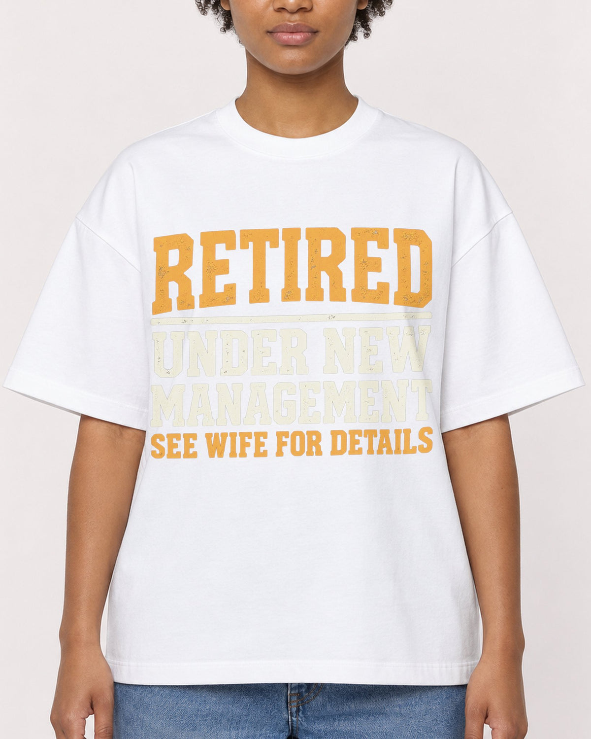Mockup Boxy Heavyweight Tee White female close-up 35