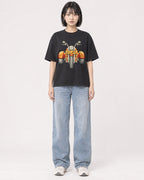 Mockup Boxy Heavyweight Tee Black female full-body 11