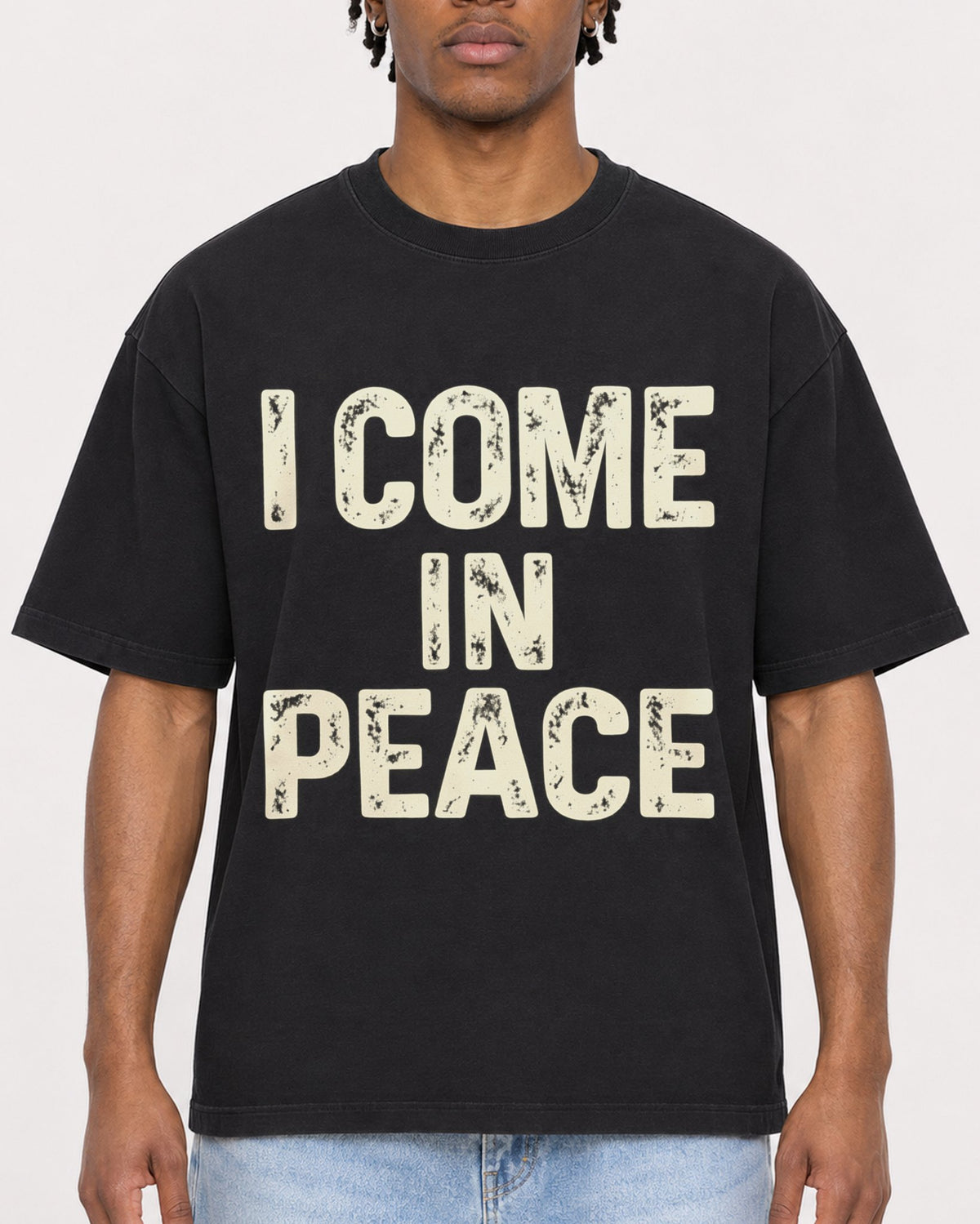 Mockup Boxy Heavyweight Tee Black male close-up 05