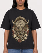 Mockup Boxy Heavyweight Tee Black female close-up 04
