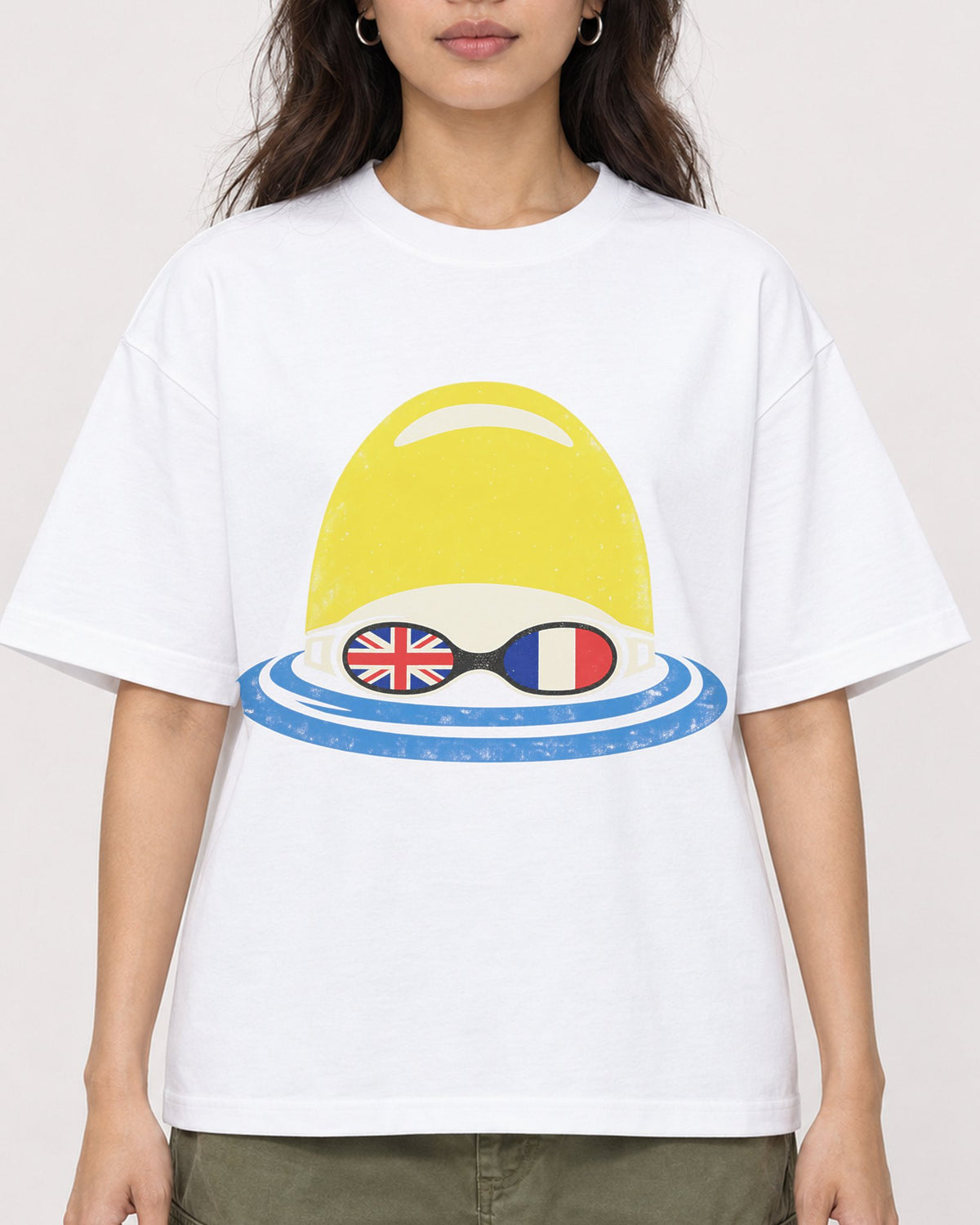 Mockup Boxy Heavyweight Tee White female close-up 02