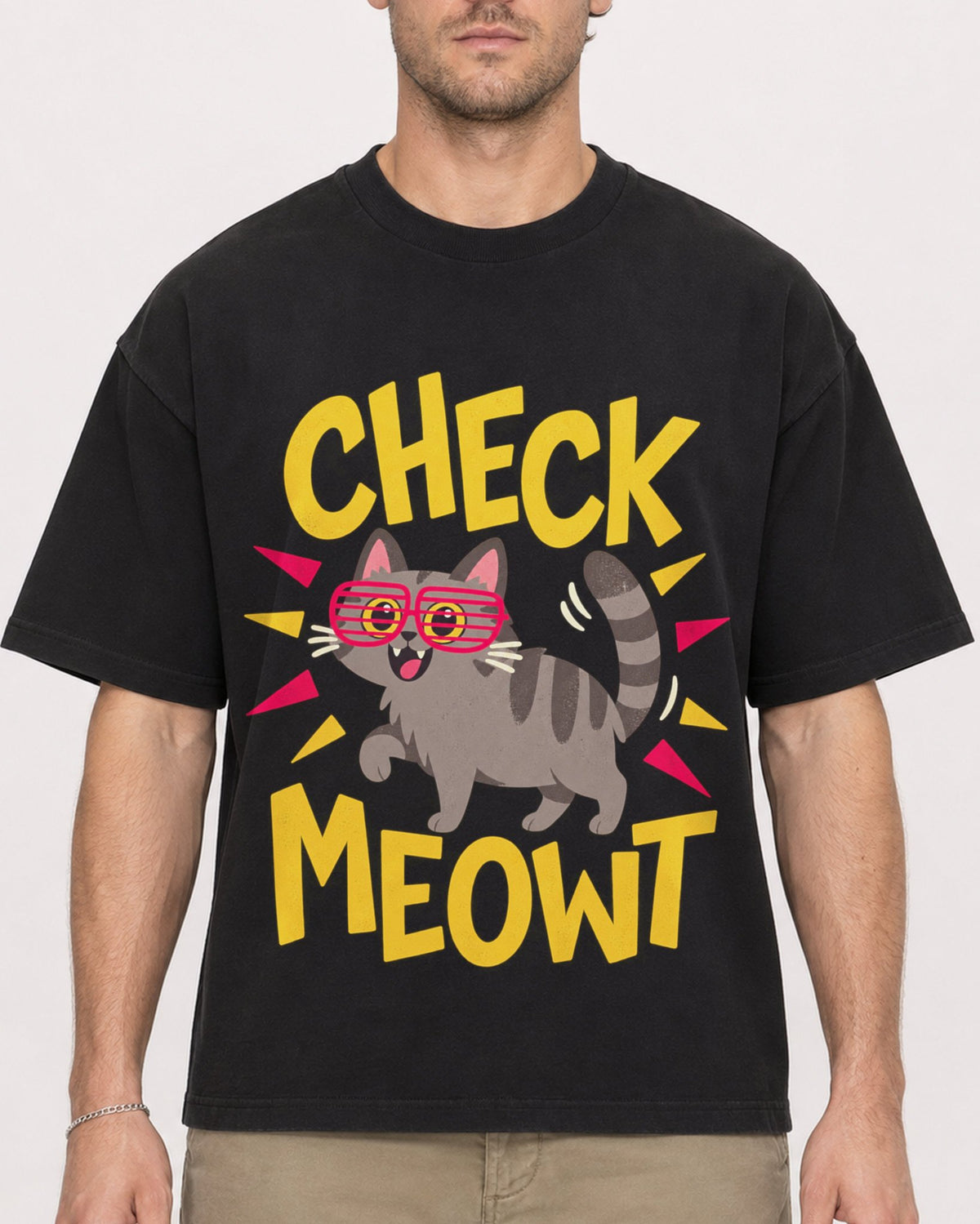 Mockup Boxy Heavyweight Tee Black male close-up 08