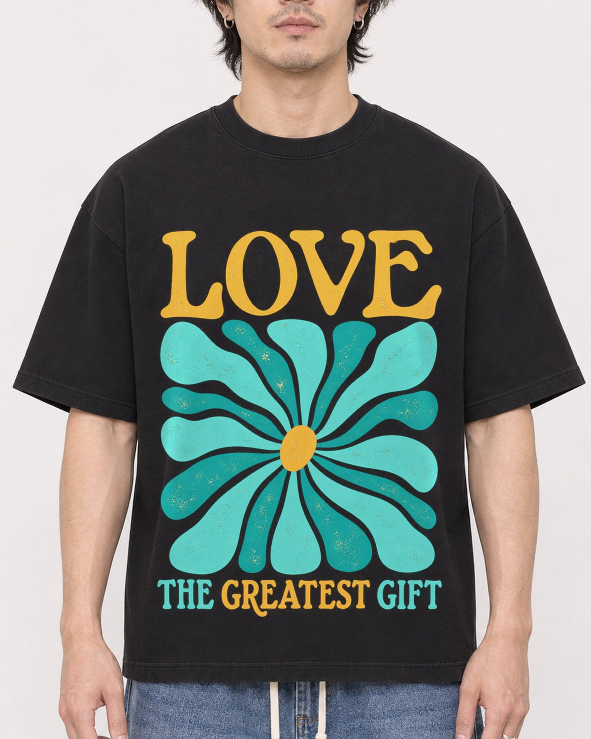 Mockup Boxy Heavyweight Tee Black male close-up 03