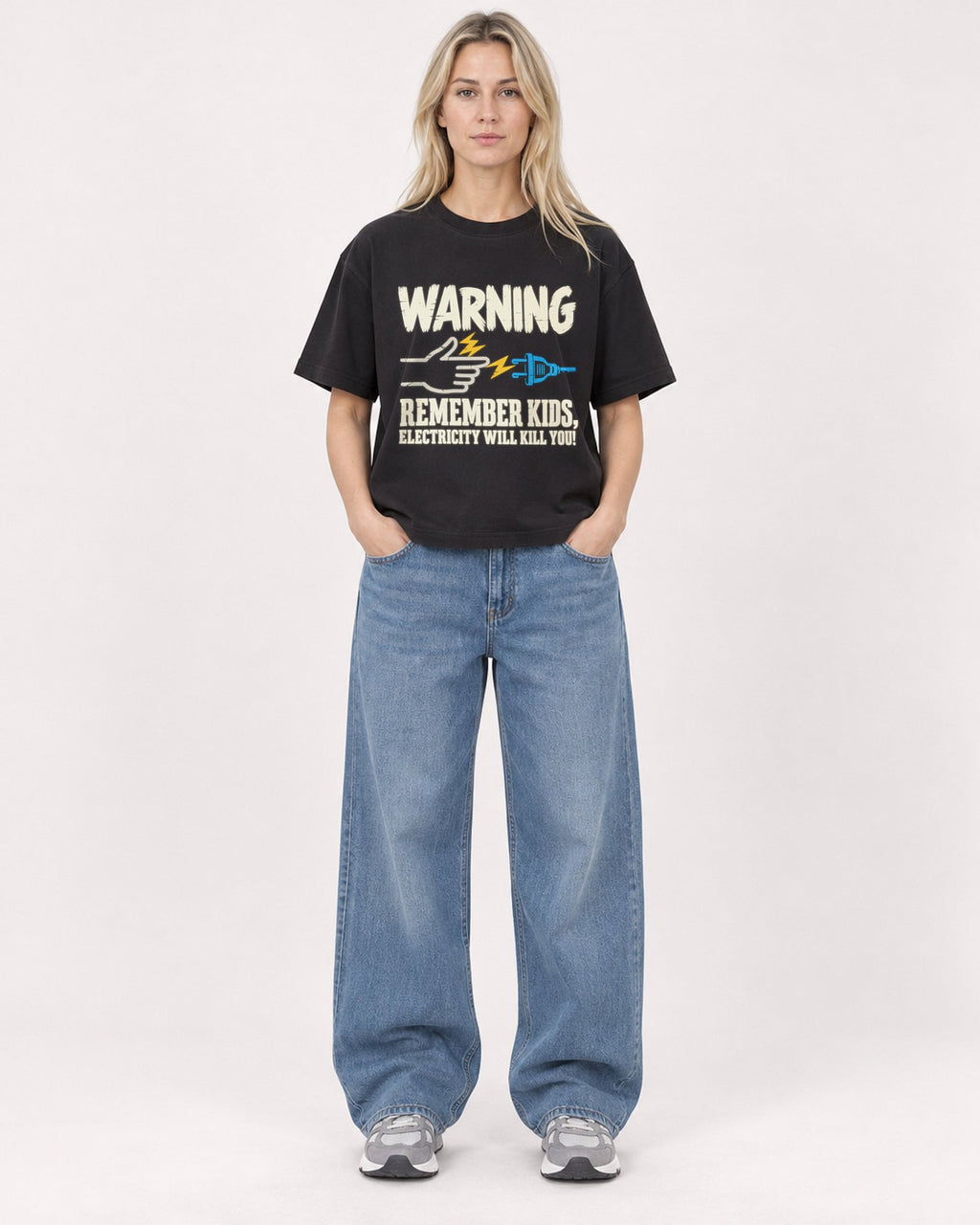Mockup Boxy Heavyweight Tee Black female full-body 08