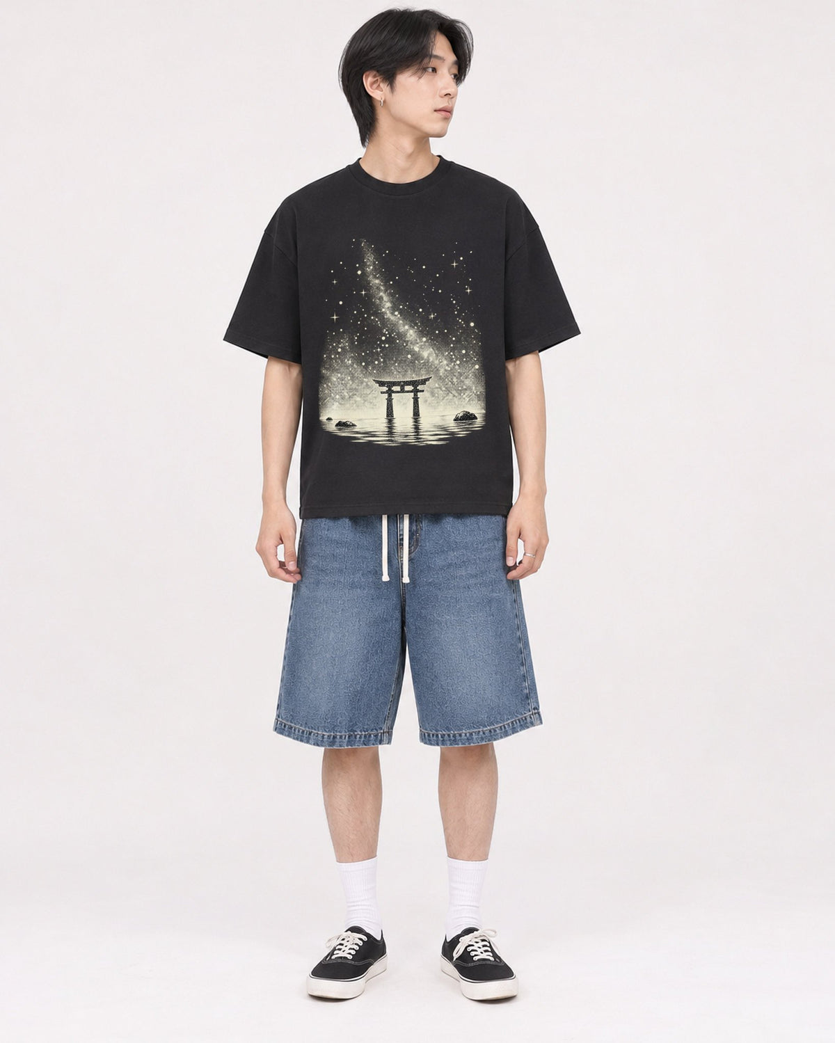 Mockup Boxy Heavyweight Tee Black male full-body 11