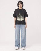 Mockup Boxy Heavyweight Tee Black female full-body 11