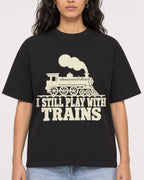 Mockup Boxy Heavyweight Tee Black female close-up 07