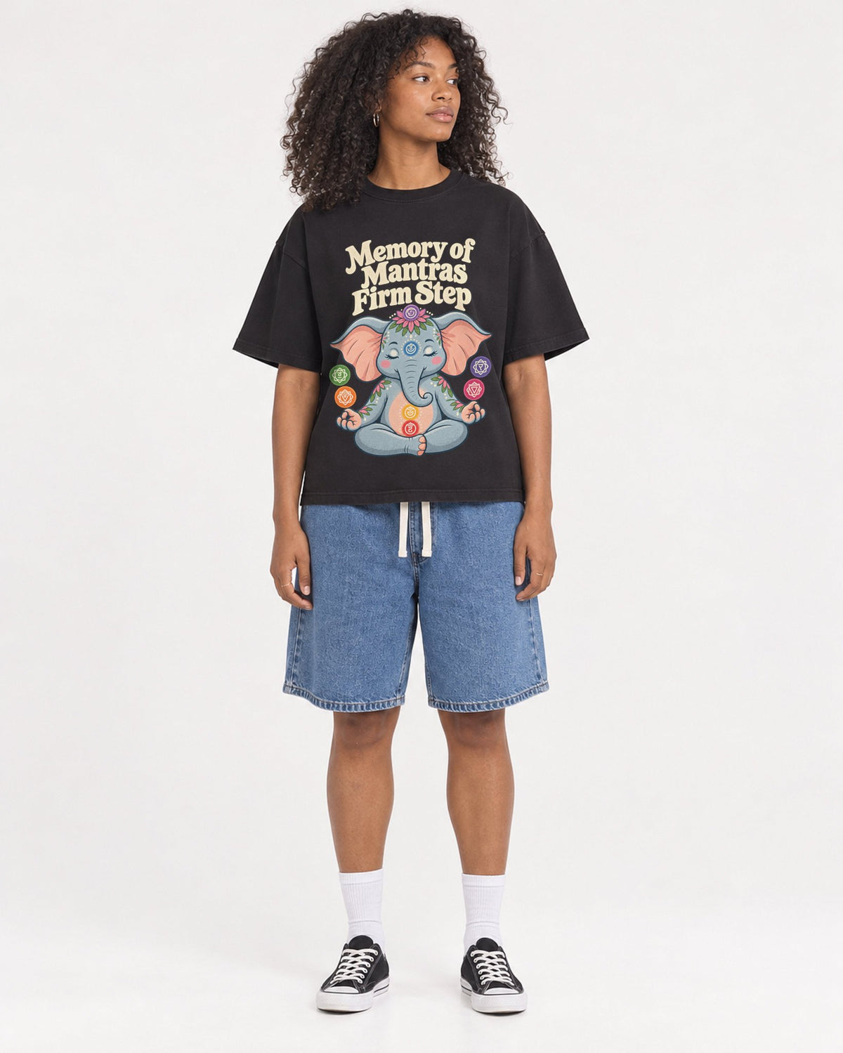 Mockup Boxy Heavyweight Tee Black female full-body 05