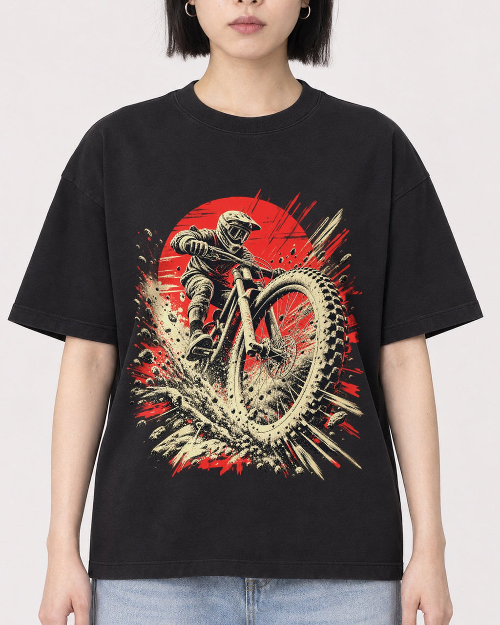 Mockup Boxy Heavyweight Tee Black female close-up 11