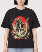 Mockup Boxy Heavyweight Tee Black female close-up 11