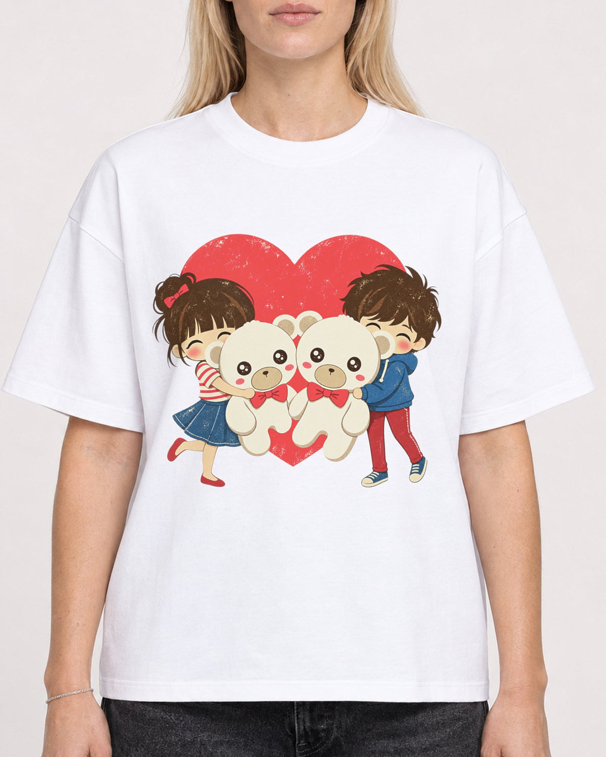 Mockup Boxy Heavyweight Tee White female close-up 08