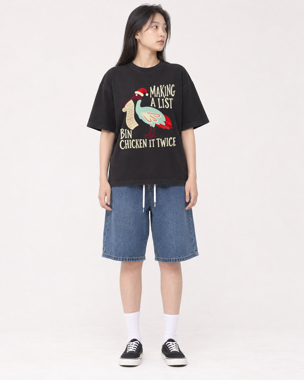 Mockup Boxy Heavyweight Tee Black female full-body 01