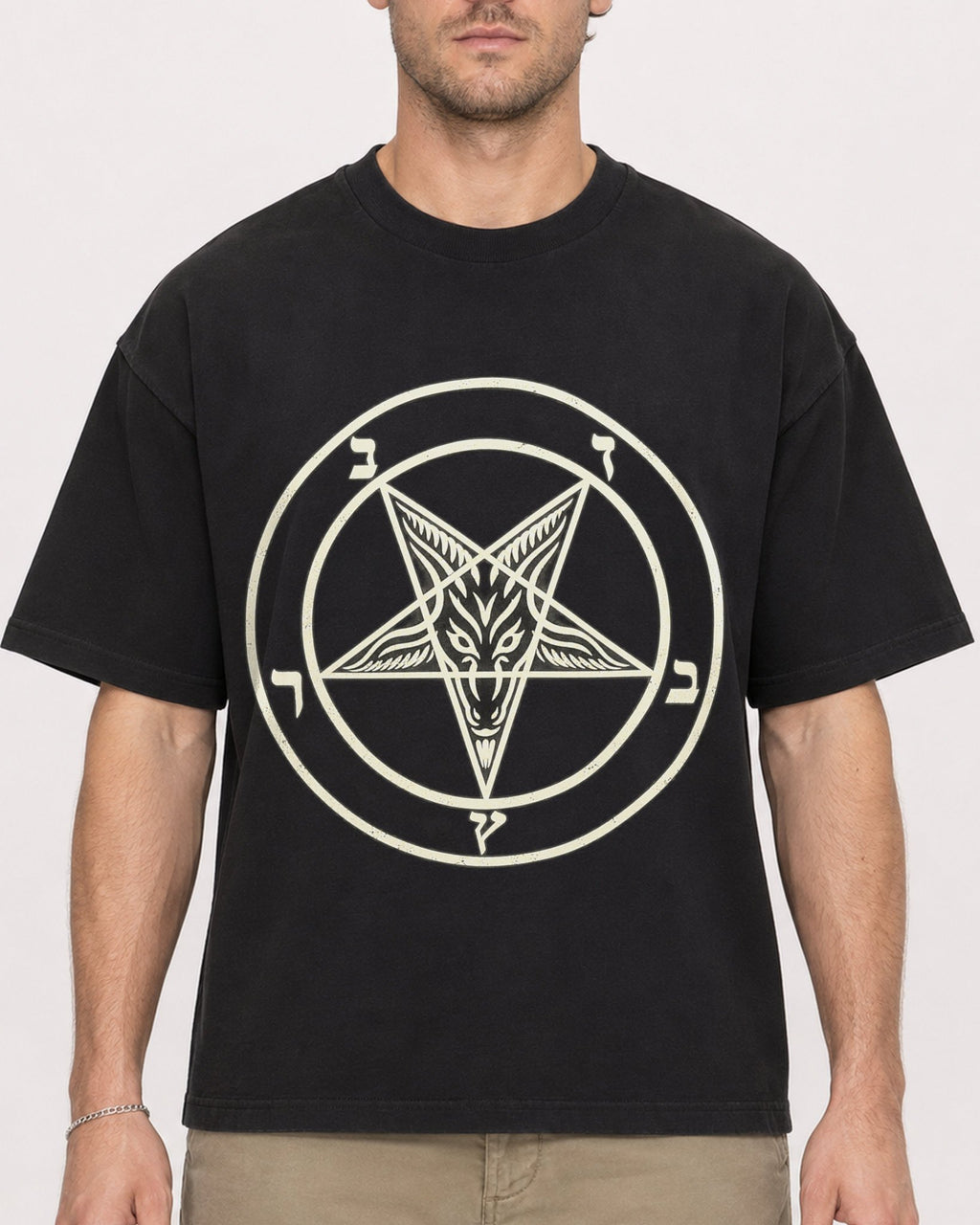Mockup Boxy Heavyweight Tee Black male close-up 08