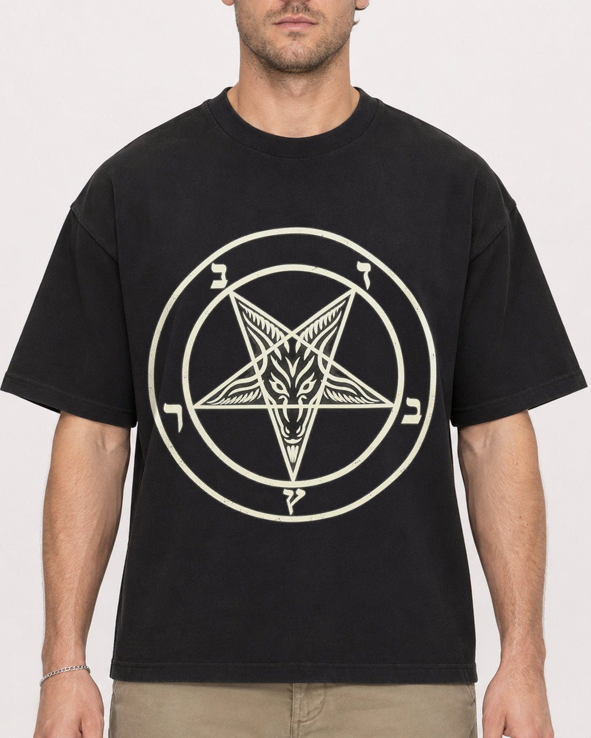 Mockup Boxy Heavyweight Tee Black male close-up 08