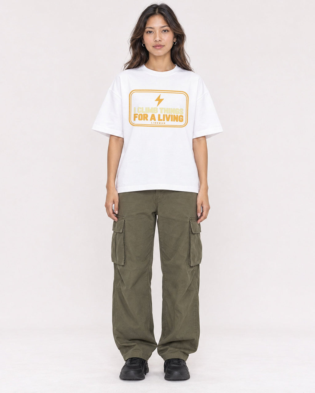Mockup Boxy Heavyweight Tee White female full-body 02