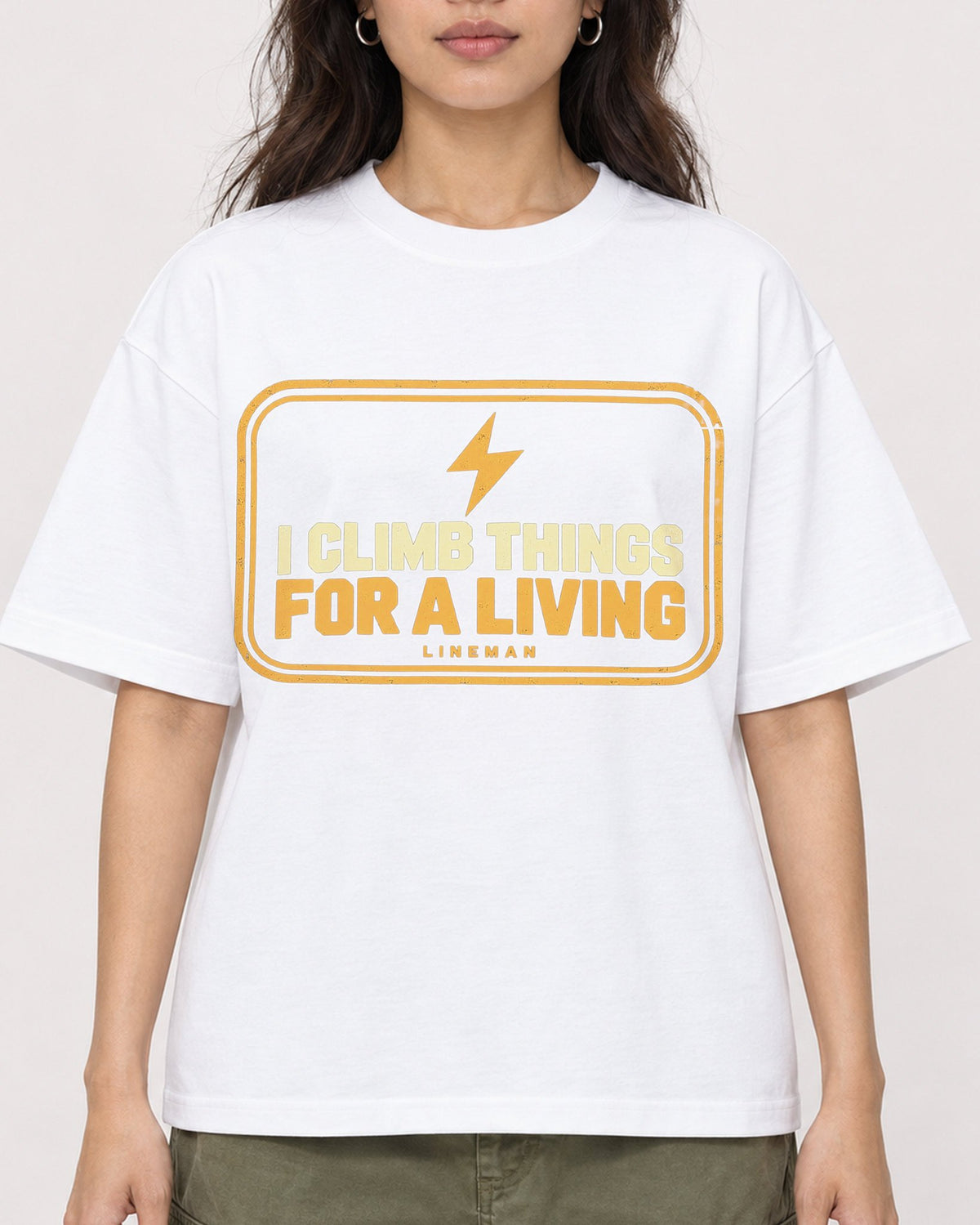 Mockup Boxy Heavyweight Tee White female close-up 02