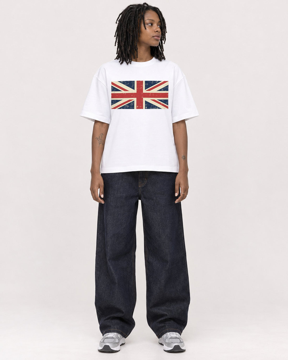 Mockup Boxy Heavyweight Tee White female full-body 24