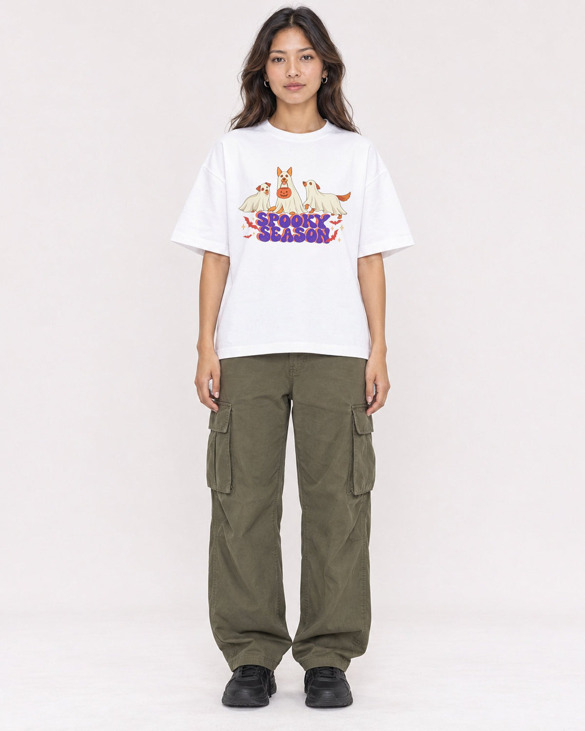 Mockup Boxy Heavyweight Tee White female full-body 02