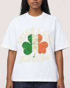 Mockup Boxy Heavyweight Tee White female close-up 04