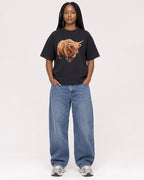Mockup Boxy Heavyweight Tee Black female full-body 04