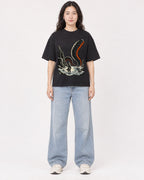 Mockup Boxy Heavyweight Tee Black female full-body 03