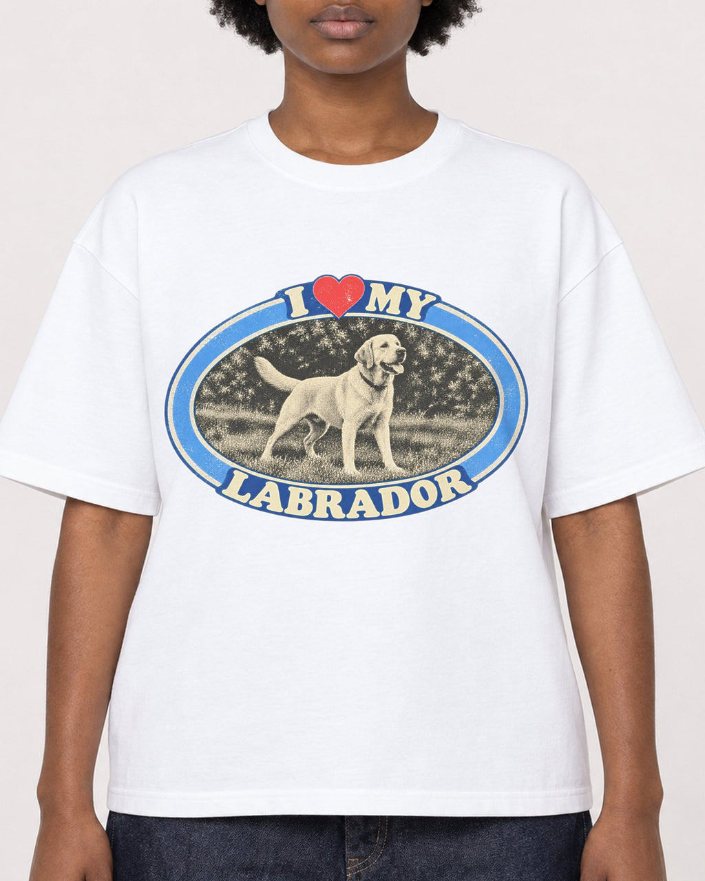 Mockup Boxy Heavyweight Tee White female close-up 14