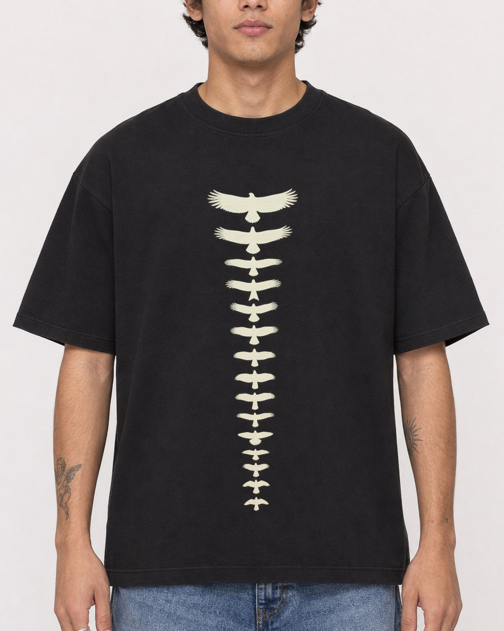 Mockup Boxy Heavyweight Tee Black male close-up 06